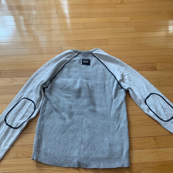 Vintage Gray sweater - Picture 2 of 3